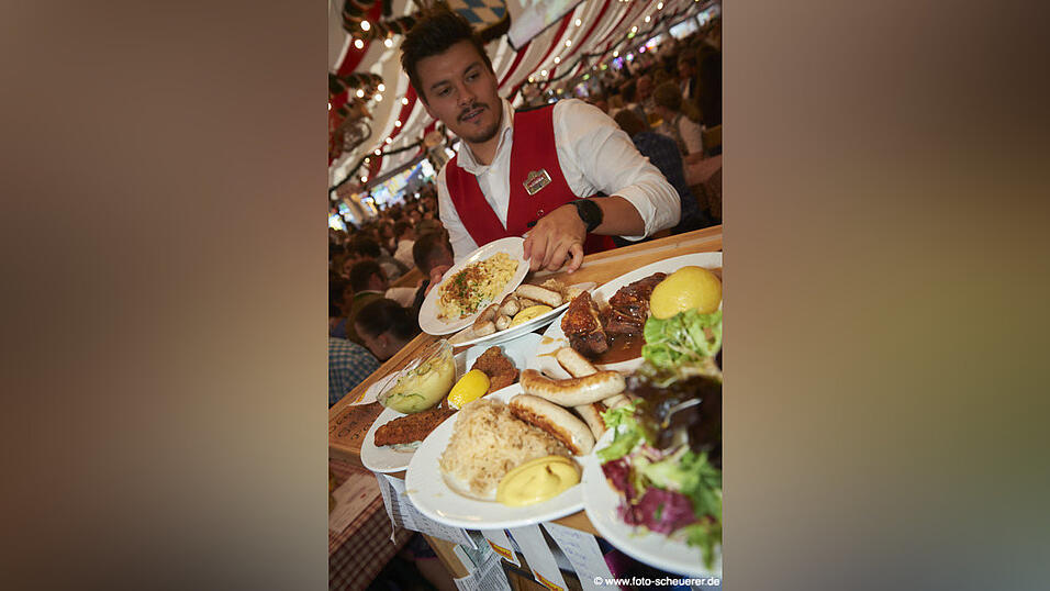 Die Partybilder von Samstag, 20. August 2022, aus dem Festzelt Lechner.