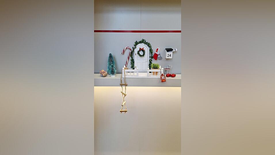 Die Wichtelt&uuml;r im Leserservice des Straubinger Tagblatts am Ludwigsplatz.