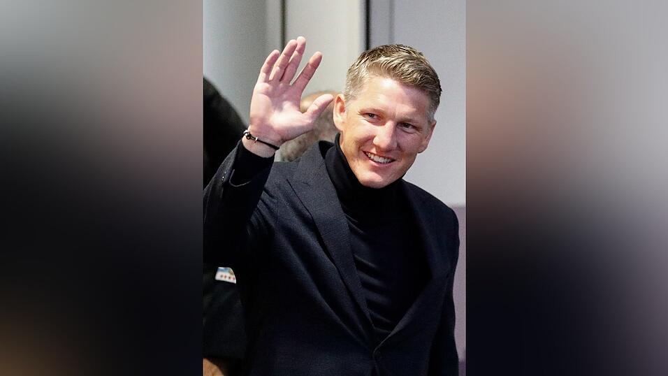 Servus Basti: Der Fu&szlig;ball-Weltmeister hat am Dienstag angek&uuml;ndigt, seine Karriere zu beenden.