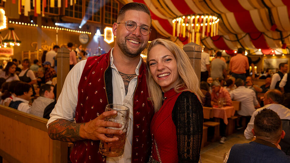 Die Partybilder vom Freitag, 9. August 2024, aus dem Festzelt Kr&ouml;nner.