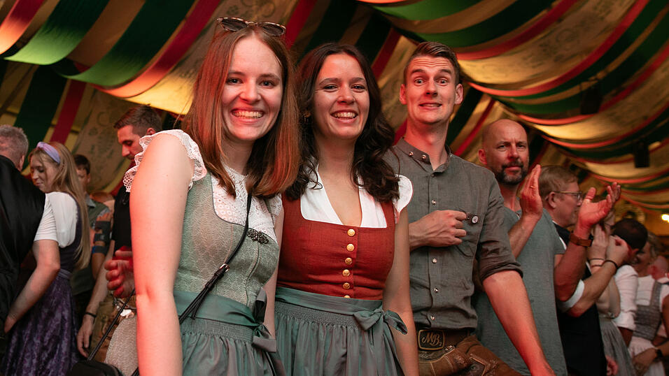 Echte Blasmusikfans lie&szlig;en sich auch den zweiten Auftritt in Folge am Dienstagabend nicht entgehen.