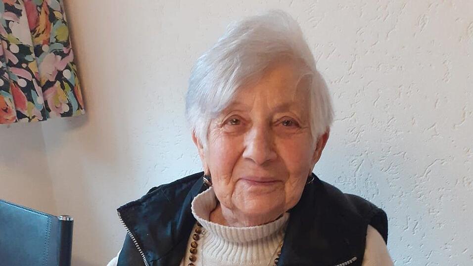 Die 90-jährige Karolina Fisch blickt auf ein bewegtes Leben zurück. Die 90-jährige Karolina Fisch blickt auf ein bewegtes Leben zurück.