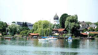In Bayerns kleinster Gemeinde Chiemsee war der Amtsinhaber der einzige Kandidat. (Archivbild)