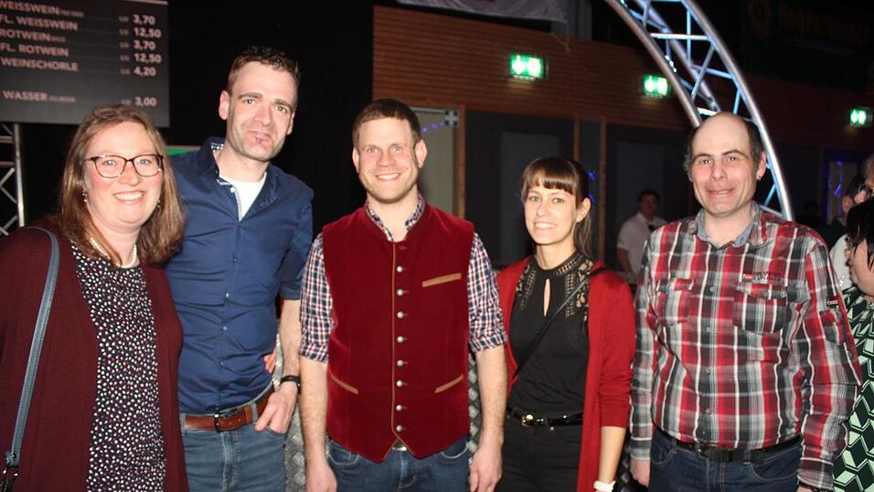 Auf der Eskara &Uuml;30-Party in Essenbach war wieder viel los.