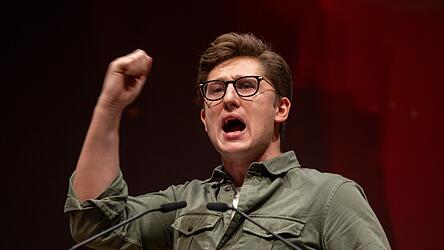 Die Einkommenssteuer m&uuml;sse man auch bei Verm&ouml;gen anwenden, das immer weiter anw&auml;chst, sagt der Bundesvorsitzende der Jungsozialisten (Jusos), Philipp T&uuml;rmer.