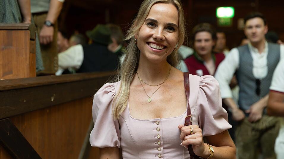 Die Partybilder vom Samstag, 8. August, aus dem Festzelt Wenisch. Die Partybilder vom Samstag, 8. August, aus dem Festzelt Wenisch.