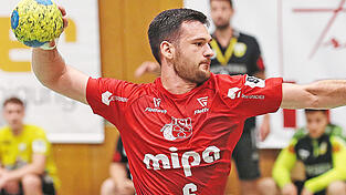 Zur&uuml;ck im Kader: Tobi Gretsch sitzt gegen Allach wieder auf der Bank und hofft auf die erste Einsatzzeit nach seiner Verletzung.