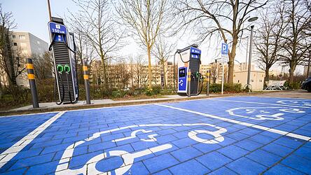 Die neue E-Auto-F&ouml;rderung gilt r&uuml;ckwirkend ab dem 1. Januar 2026.