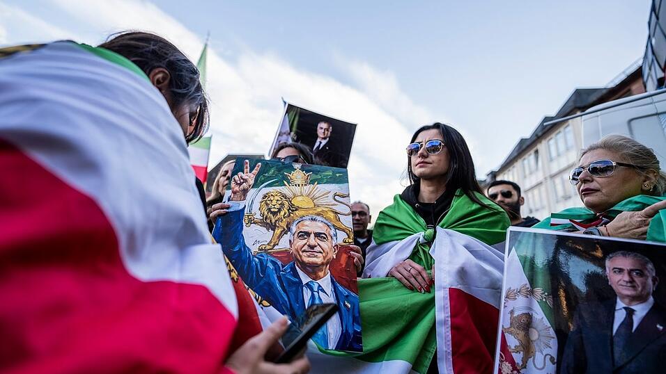 Viele Iraner haben seit 1979 ihre Heimat verlassen. Unter ihnen sind erbitterte Gegner der islamistischen Machthaber. (Archivfoto)