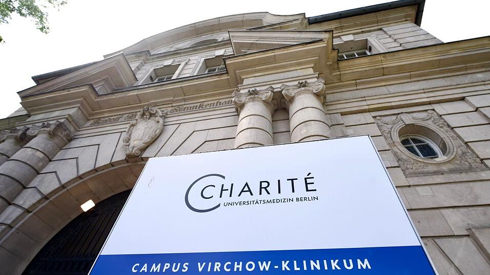 Auf dem Campus Virchow Klinikum der Berliner Charit&eacute; befindet sich eine Sonderisolierstation zur Behandlung von Patienten mit gef&auml;hrlichen Infektionskrankheiten. (Archivbild)
