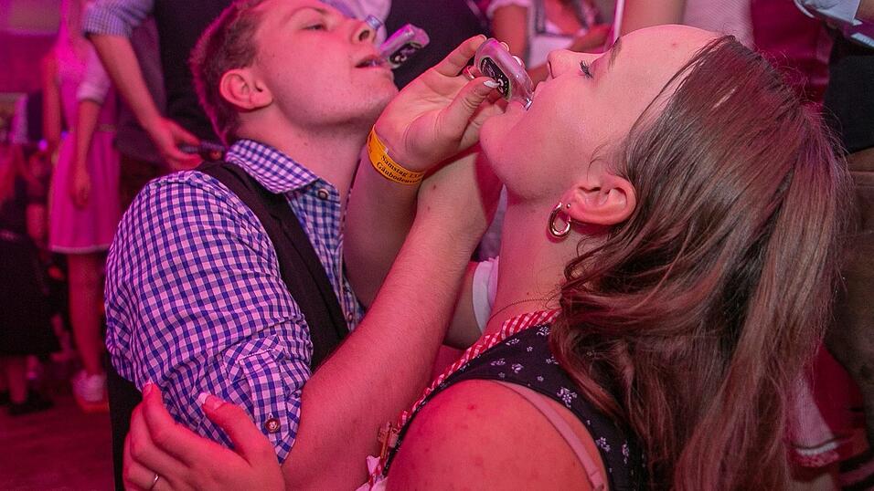 Die Partybilder vom Samstag, 13. August 2022, aus dem Festzelt Reisinger.