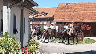 Um die 250 Kilometer legen die Reiter auf ihrem Weg von München nach Waldmünchen zurück.