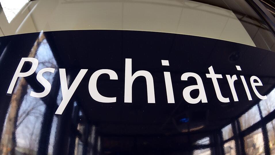 Die Generalstaatsanwaltschaft M&uuml;nchen hat gegen einen 15-J&auml;hrigen Anklage erhoben. Er soll in einer psychiatrischen Klinik einen Siebenj&auml;hrigen erstochen haben. (Archivbild)