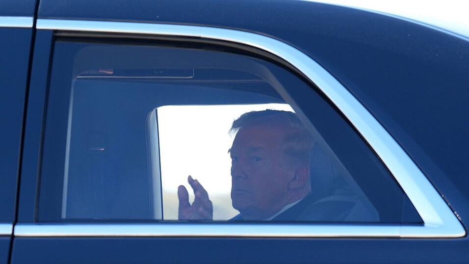 Trump spielt das Problem der Benzinpreise herunter (Archivbild). Trump spielt das Problem der Benzinpreise herunter (Archivbild).