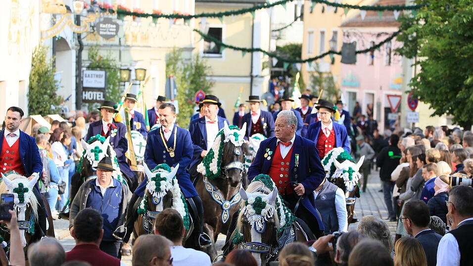 613 Jahre Kötztinger Pfingstritt 613 Jahre Kötztinger Pfingstritt