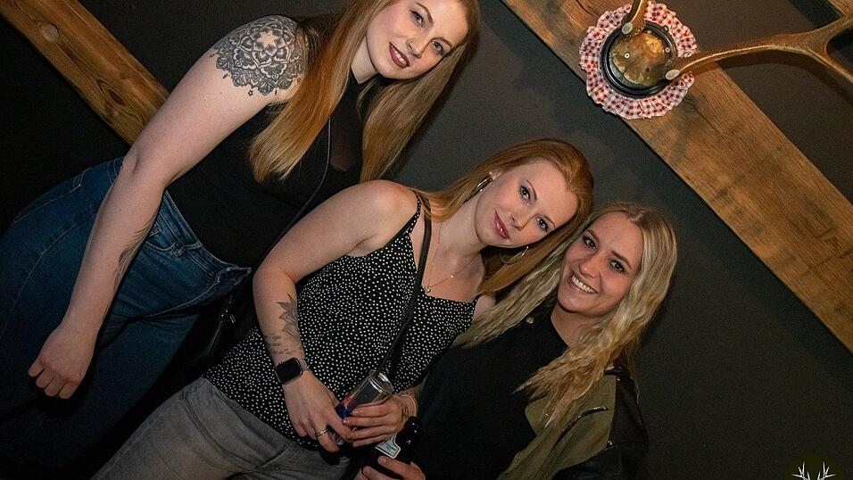 Die Stimmung bei den Partygängern am Samstagabend war prächtig. Die Stimmung bei den Partygängern am Samstagabend war prächtig.