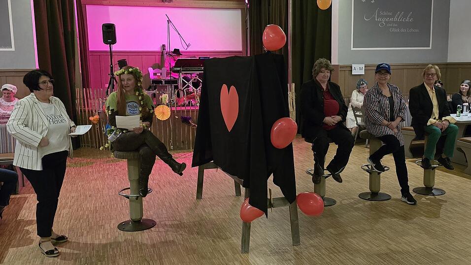 Die Show 'Herzblatt' brachte das Publikum durchgehend zum lachen.