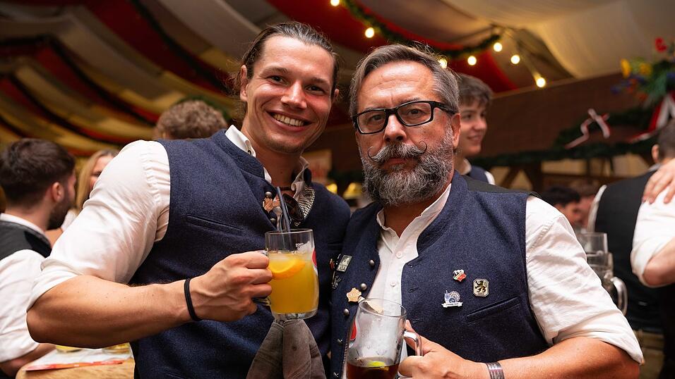Die Partybilder vom Samstag, 8. August, aus dem Festzelt Greindl. Die Partybilder vom Samstag, 8. August, aus dem Festzelt Greindl.