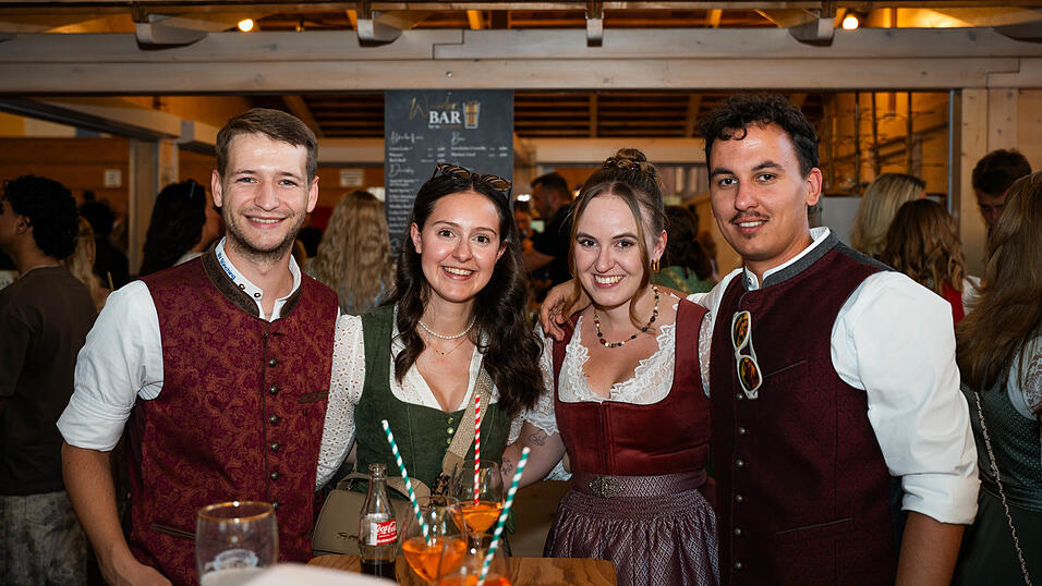 Die Partybilder vom Freitag, 14. August, aus dem Festzelt Reisinger. Die Partybilder vom Freitag, 14. August, aus dem Festzelt Reisinger.