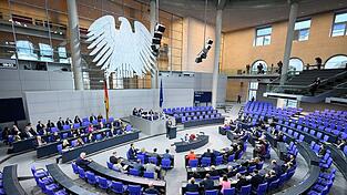 Der Bundestag hat das Gesetz beschlossen, aber im Bundesrat gibt es Widerstand. Der Bundestag hat das Gesetz beschlossen, aber im Bundesrat gibt es Widerstand.