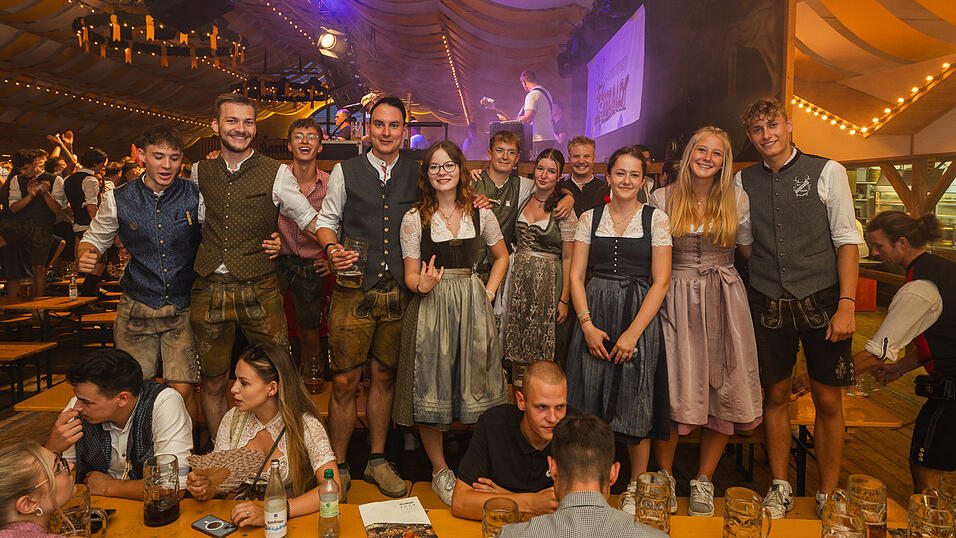 Die Partybilder vom Donnerstag, 15. August, aus dem Festzelt Nothaft. Die Partybilder vom Donnerstag, 15. August, aus dem Festzelt Nothaft.