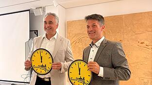 OB Thomas Burger (links) und Finanzreferent Georg Barfuß sehen selbst Regensburg bald am Limit. OB Thomas Burger (links) und Finanzreferent Georg Barfuß sehen selbst Regensburg bald am Limit.