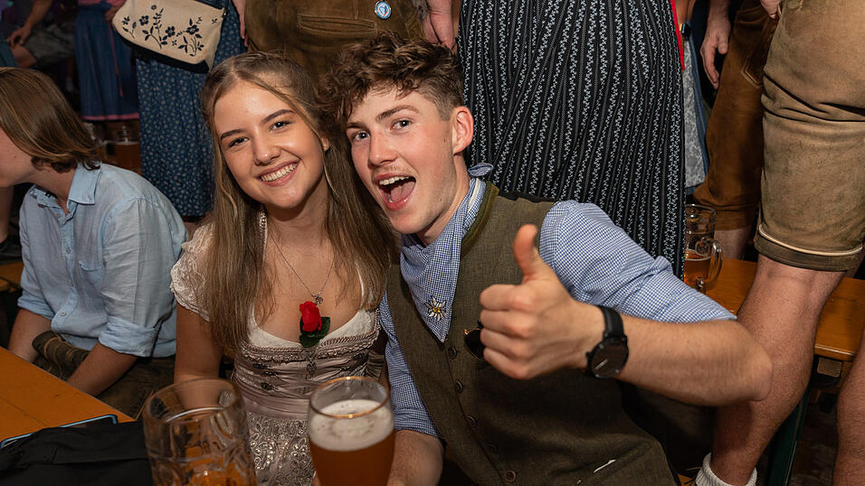 Die Partybilder vom Samstg, 19. August 2023, aus dem Festzelt Reisinger. Die Partybilder vom Samstg, 19. August 2023, aus dem Festzelt Reisinger.