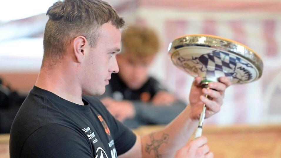 In Aktion: höchste Fokussierung und Kraftbündelung. In Aktion: höchste Fokussierung und Kraftbündelung.