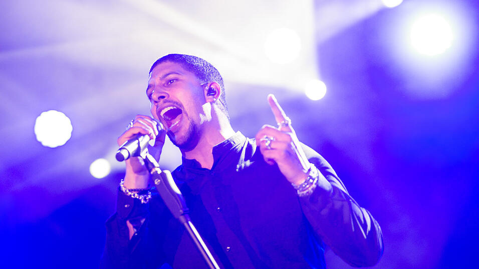 G&auml;nsehautstimmung mit Andreas Bourani in Straubing. Foto: Mathias Adam