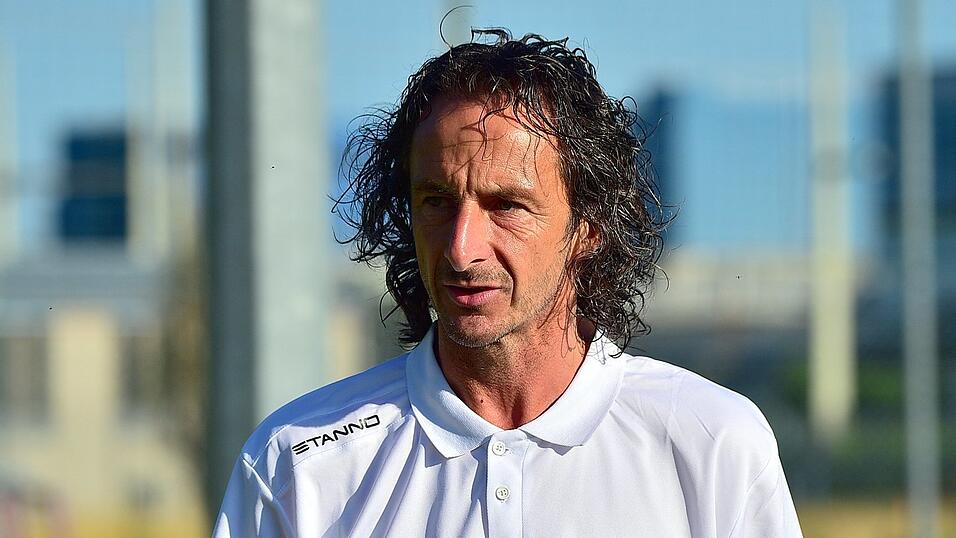 Axel Dichtl wird zusammen mit Sportchef Marco Dellnitz die SpVgg Osterhofen in der Restr&uuml;ckrunde als Trainerduo betreuen.