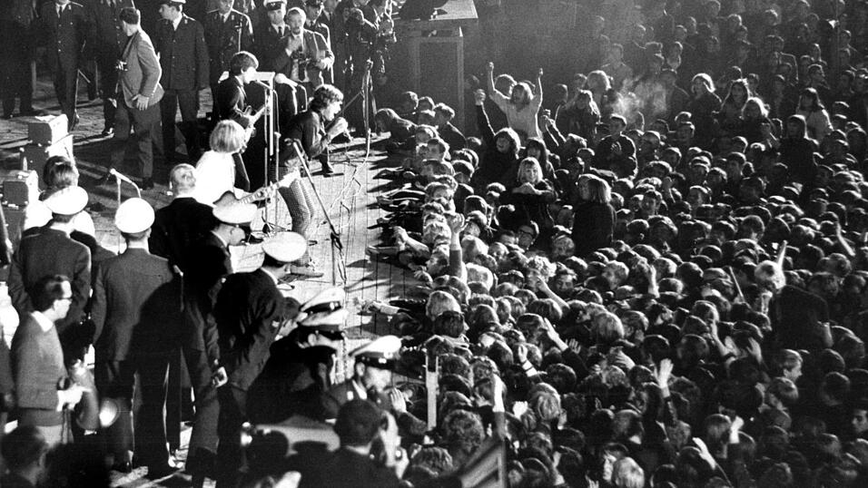 Beim Konzert kommt es zu Ausschreitungen zwischen Fans, Ordnern und Polizei. (Archivbild)