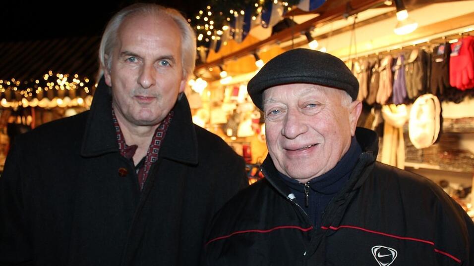 Am Donnerstagabend ist der Landshuter Christkindlmarkt eröffnet worden. Am Donnerstagabend ist der Landshuter Christkindlmarkt eröffnet worden.