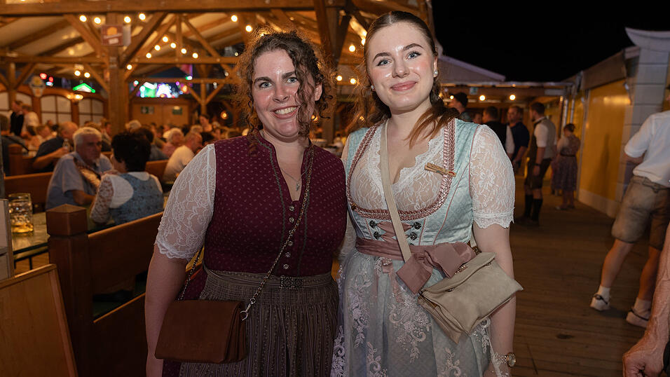 Die Partybilder vom Montag, 21. August 2023, aus dem Festzelt Reisinger. Die Partybilder vom Montag, 21. August 2023, aus dem Festzelt Reisinger.