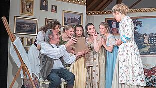 Im Kreis der Familie: Die f&uuml;nf T&ouml;chter zwischen Mr. und Mrs. Bennet.