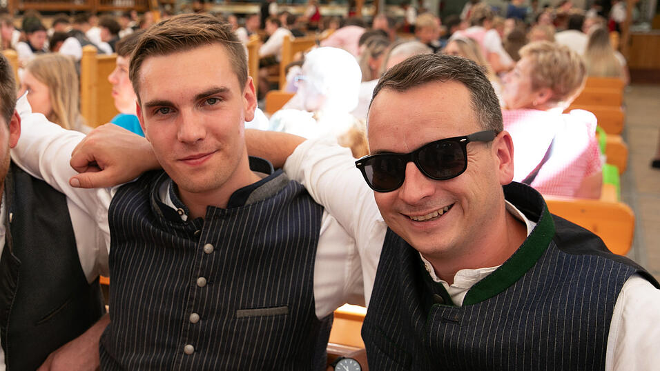Die Partybilder vom Sonntag, 10. August, aus dem Festzelt Nothaft. Die Partybilder vom Sonntag, 10. August, aus dem Festzelt Nothaft.
