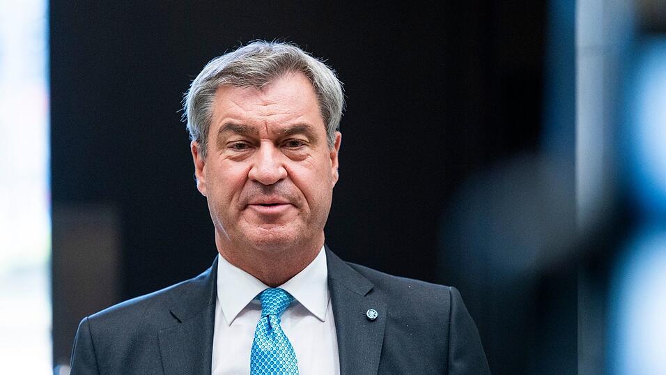 SPD und Grüne sollten nach Ansicht von CSU-Chef Söder nicht mit der Linken eine Regierung in Berlin eingehen. SPD und Grüne sollten nach Ansicht von CSU-Chef Söder nicht mit der Linken eine Regierung in Berlin eingehen.