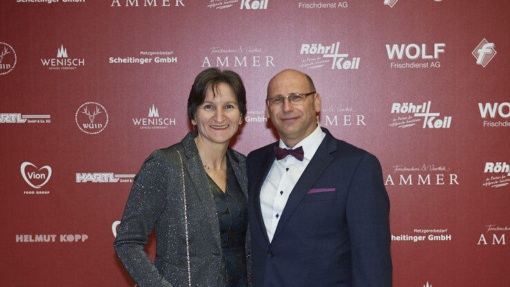 Die Metzgerzunft hat am Samstagabend in die Joseph-von-Fraunhofer-Halle eingeladen. Die Metzgerzunft hat am Samstagabend in die Joseph-von-Fraunhofer-Halle eingeladen.