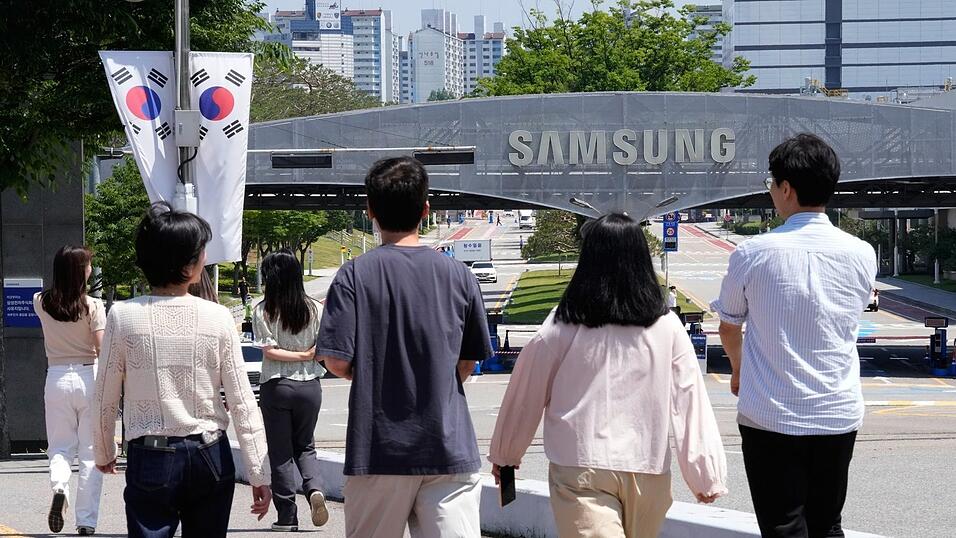 Samsung Electronics hat einen historischen Rekordgewinn für das zweite Quartal verbucht. Samsung Electronics hat einen historischen Rekordgewinn für das zweite Quartal verbucht.