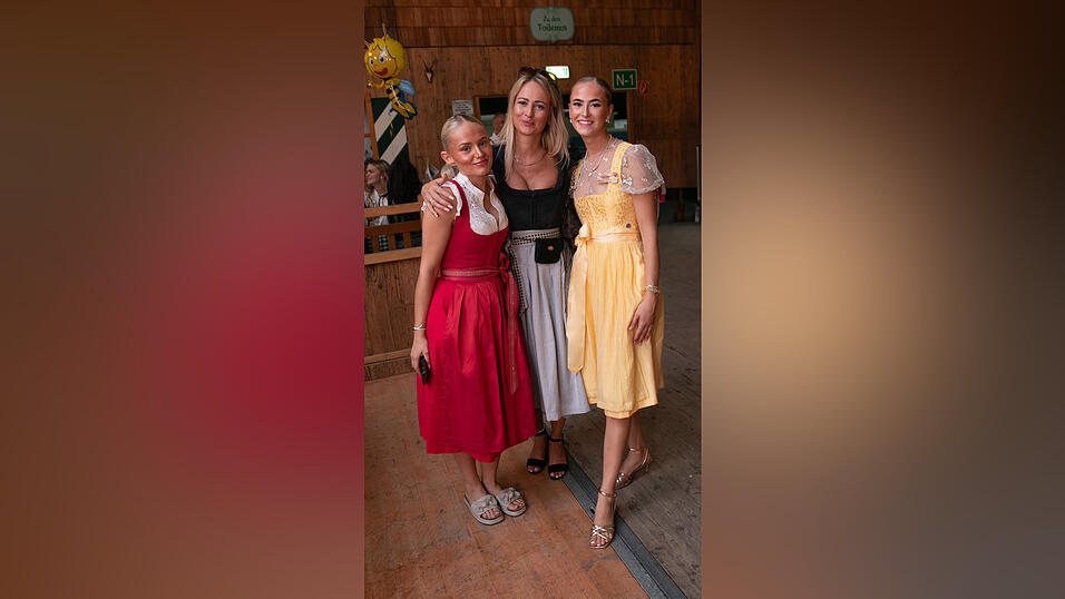 Die Partybilder vom Donnerstag, 14. August, aus dem Festzelt Weckmann. Die Partybilder vom Donnerstag, 14. August, aus dem Festzelt Weckmann.