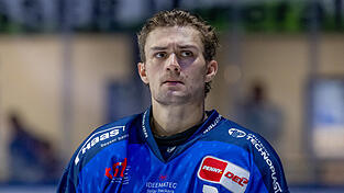 Das „A“ auf dem Jersey, das Alex Green seit dieser Saison trägt und ihn als Assistenzkapitän der Straubing Tigers ausweist, empfinde er als Ehre. „Das ist etwas, das ich nicht als selbstverständlich ansehe“, sagt der 28-Jährige. Das „A“ auf dem Jersey, das Alex Green seit dieser Saison trägt und ihn als Assistenzkapitän der Straubing Tigers ausweist, empfinde er als Ehre. „Das ist etwas, das ich nicht als selbstverständlich ansehe“, sagt der 28-Jährige.