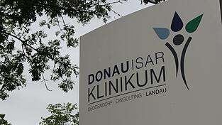 Die Finanzierung des Donau-Isar-Klinikums war abermals Thema im Kreistag von Dingolfing-Landau. Die Finanzierung des Donau-Isar-Klinikums war abermals Thema im Kreistag von Dingolfing-Landau.