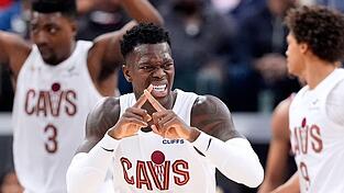 F&uuml;r Dennis Schr&ouml;der lief beim Deb&uuml;t noch nicht alles rund.