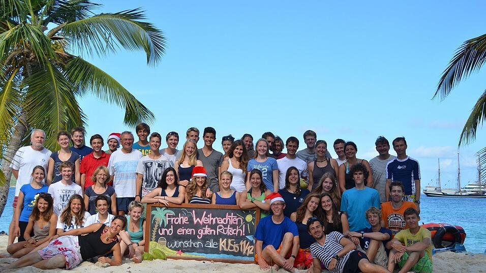 Die 32 Schüler, die mit der Thor Heyerdahl unterwegs sind, feierten auf Grenada in das neue Jahr hinein. Die 32 Schüler, die mit der Thor Heyerdahl unterwegs sind, feierten auf Grenada in das neue Jahr hinein.