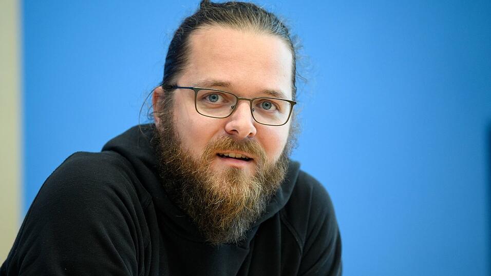 Wurde nach eigenen Angaben ausgeladen: Arne Semsrott (Archivbild). Wurde nach eigenen Angaben ausgeladen: Arne Semsrott (Archivbild).