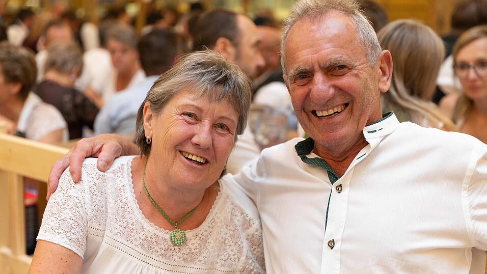 Die Partybilder vom Freitag, 7. August, aus dem Festzelt Greindl. Die Partybilder vom Freitag, 7. August, aus dem Festzelt Greindl.