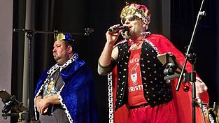 &bdquo;Da Meier und Watschnbaam&ldquo; brachten den Postsaal zum vorweihnachtlichen Brodeln. Das Quartett zeigte sich in bester Spielfreude.