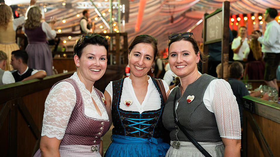 Die Partybilder vom Sonntag, 16. August, aus dem Festzelt Wenisch. Die Partybilder vom Sonntag, 16. August, aus dem Festzelt Wenisch.