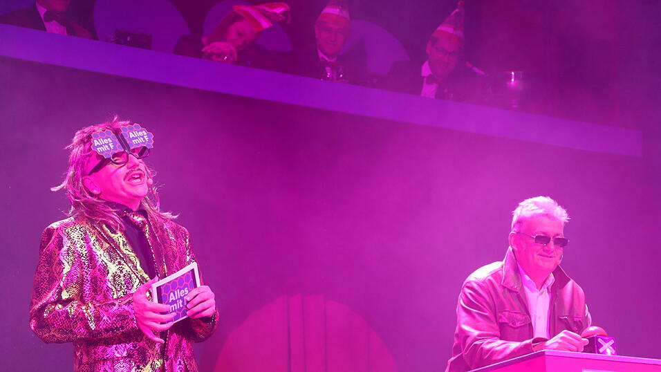 Eine Quizshow gab es auf der Stadthallenbühne zu sehen. Eine Quizshow gab es auf der Stadthallenbühne zu sehen.