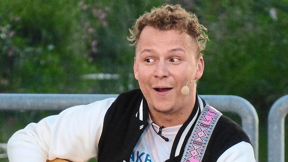 Beppo Calzone - der Schalk sitzt ihm förmlich im Nacken. Beppo Calzone - der Schalk sitzt ihm förmlich im Nacken.