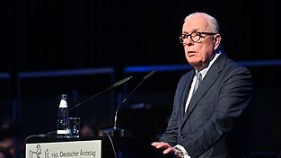 Der Präsident der Bundesärztekammer möchte, dass Patienten bei Beschwerden zuerst zum Hausarzt gehen. (Archivbild) Der Präsident der Bundesärztekammer möchte, dass Patienten bei Beschwerden zuerst zum Hausarzt gehen. (Archivbild)